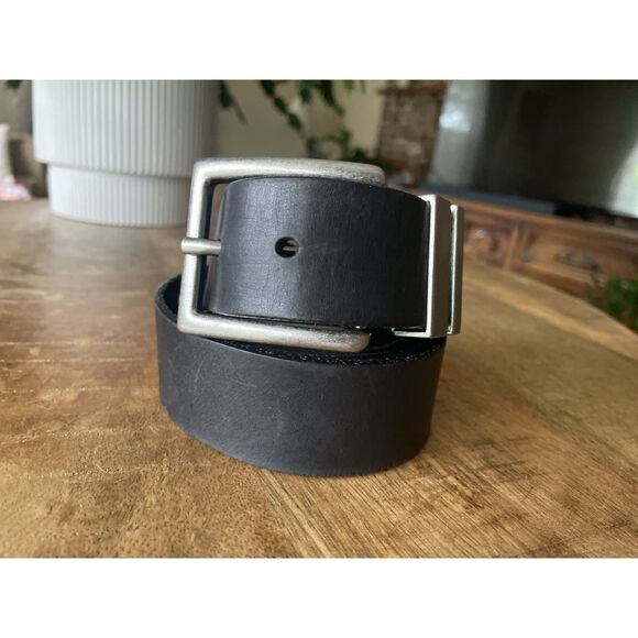 Levy’s Genuine Leather Black Belt Silver Buckle Men’s Size 44 / 110 - Picture 1 of 7